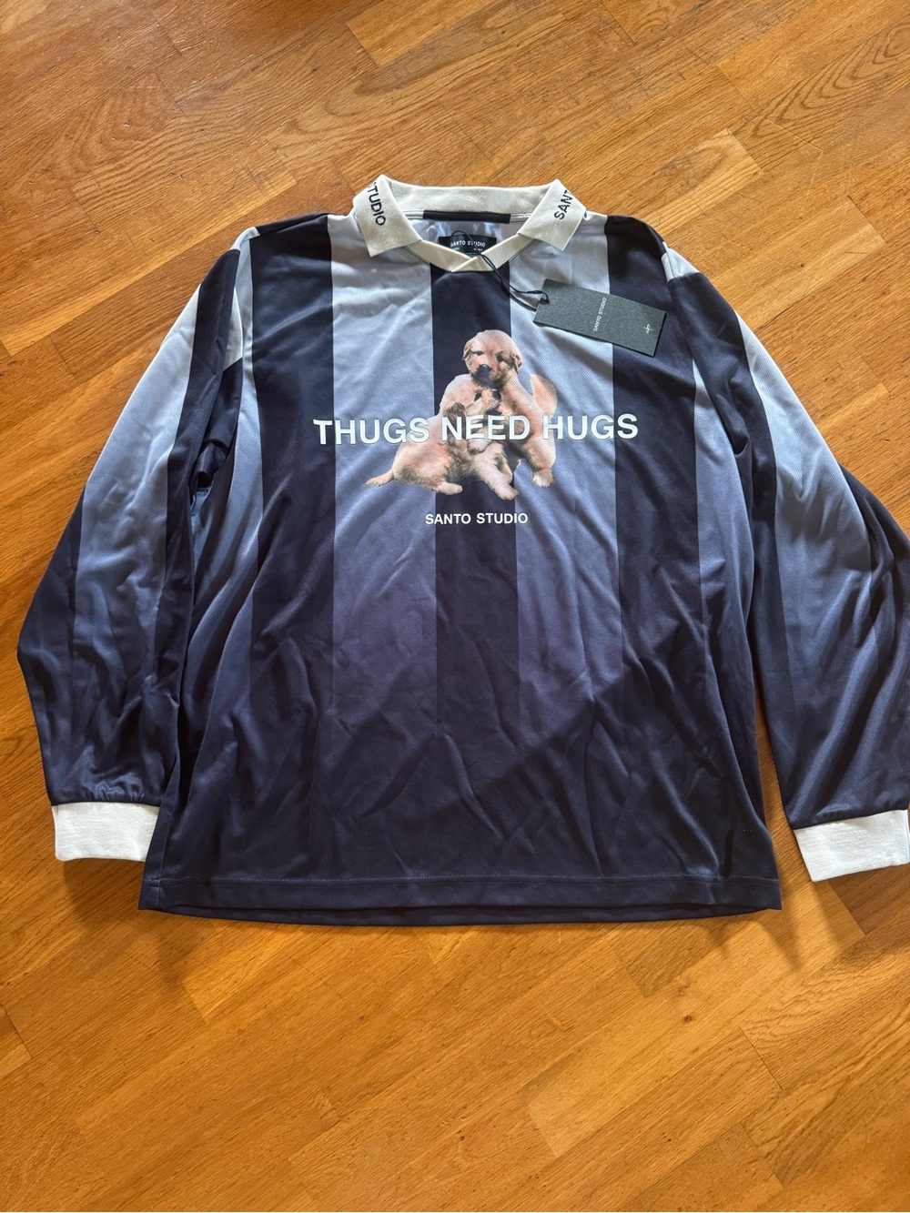 Santo Studio "Thugs Need Hugs" Long-Sleeve Graphic Club Stripe Jersey size large